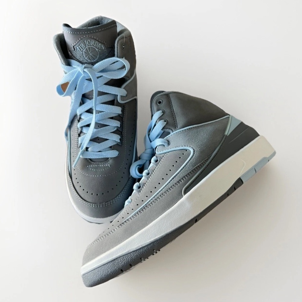 Air Jordan 2 Retro Cool Grey Women’s Size 8 Brand New